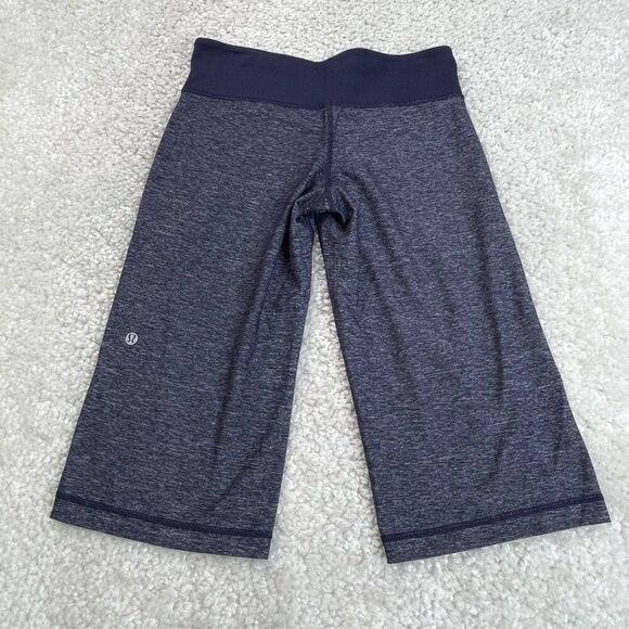 Lululemon Clam Digger Shorts Heathered Navy blue - Picture 3 of 8